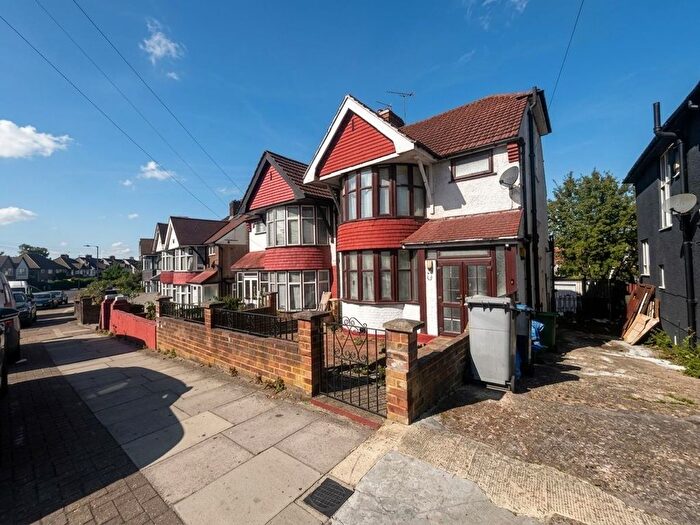 4 Bedroom Semi-Detached House For Sale In Tanfield Avenue, Neasden, London, NW2