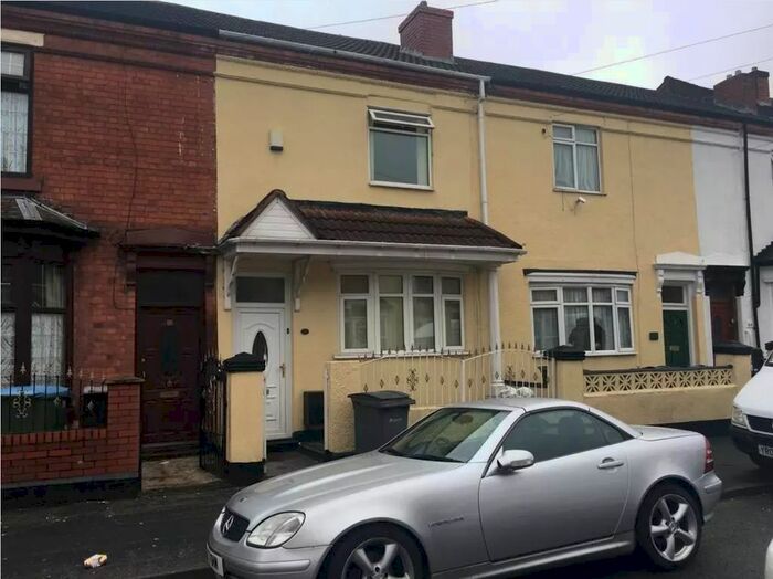 4 Bedroom Terraced House To Rent In Walter Street, West Bromwich B70