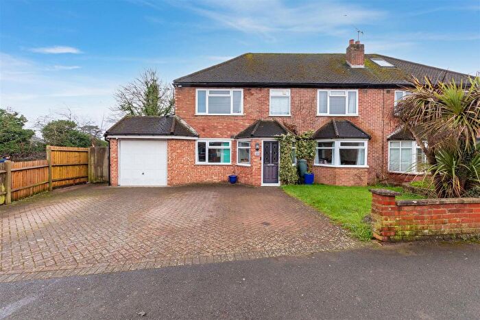 5 Bedroom Semi Detached House For Sale In Farm Road, Maidenhead, SL6