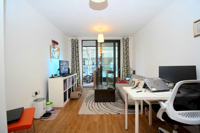 1 Bedroom Flat To Rent In Connaught Heights, Waterside Park, Royal Docks, E16