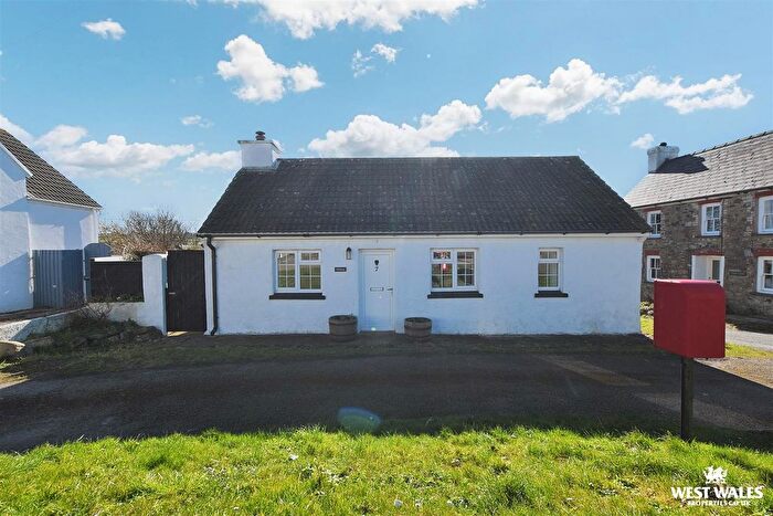 2 Bedroom Detached House For Sale In Ffordd Y Felin, Trefin, Haverfordwest, SA62