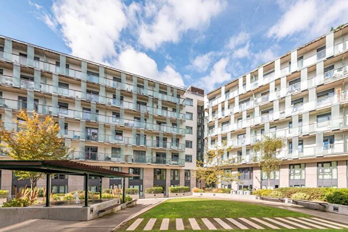 1 Bedroom Flat For Sale In Empire Way, Wembley Park, Wembley, HA9