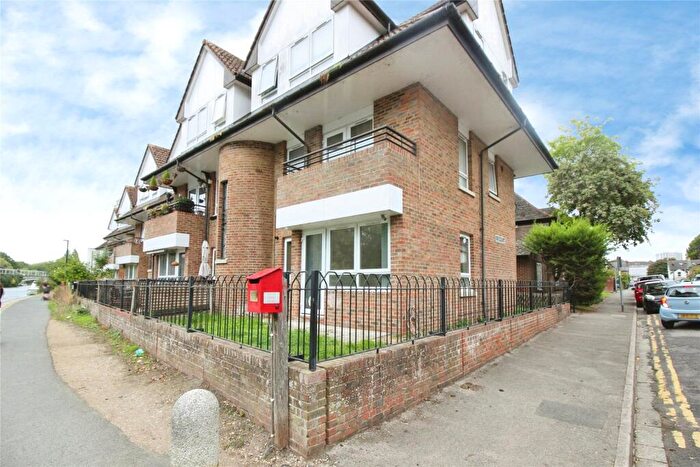 1 Bedroom Apartment For Sale In Isis Court, Reading, RG1