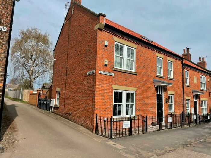 2 Bedroom Flat To Rent In All Saints Mews/ Hurworth - Darlington, DL2