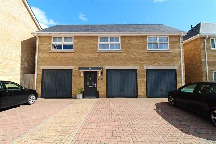 2 Bedroom Flat For Sale In Aurum Green Avenue, Chineham, Basingstoke, Hampshire, RG24