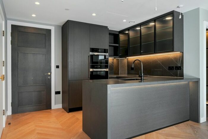 1 Bedroom Flat To Rent In Cleveland Street, London, W1T