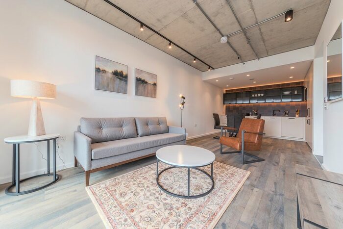 2 Bedroom Flat To Rent In Lawrence Road, London, N15