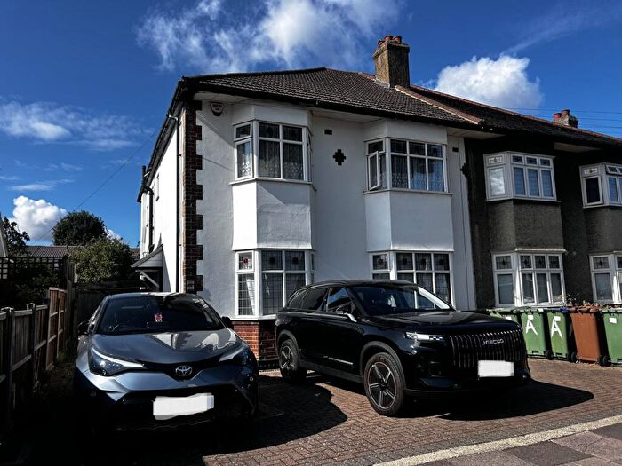 2 Bedroom Maisonette To Rent In Old Farm Avenue, Sidcup, DA15