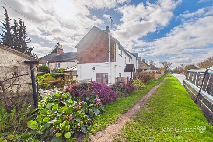 2 Bedroom Semi Detached House For Sale In Lichfield Road, Barton Under Needwood, DE13