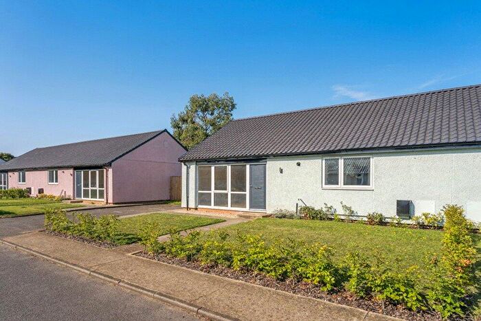2 Bedroom Bungalow For Sale In Eady Road, Heyford Park, Upper Heyford, Bicester, OX25