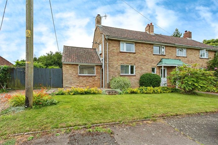 3 Bedroom Semi-Detached House For Sale In Churchill Close, Lawshall, Lawshall, IP29