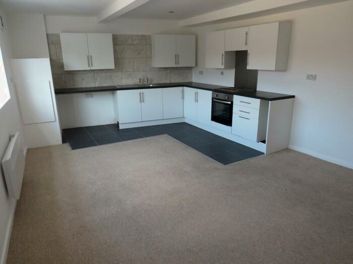 2 Bedroom Flat To Rent In High Street, Erdington, Birmingham, B23