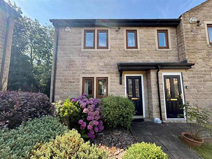 2 Bedroom End Of Terrace House For Sale In Alan Court, Thornton, Bradford, BD13
