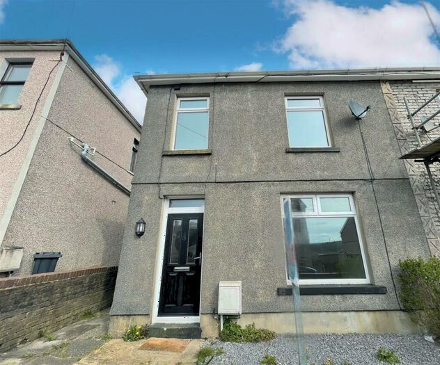 3 Bedroom Semi-Detached House For Sale In School Road, Neath, SA10