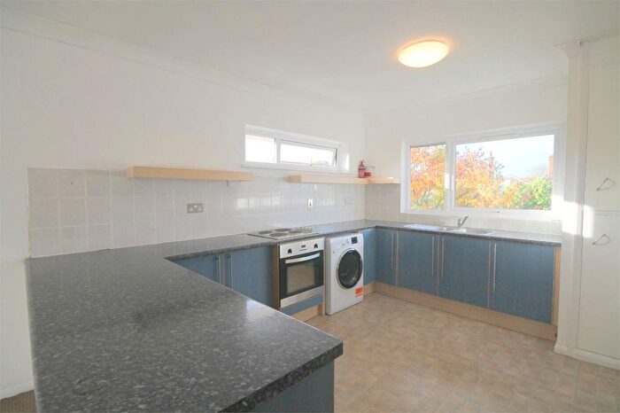 1 Bedroom Flat To Rent In Fordbridge Road, Ashford, TW15
