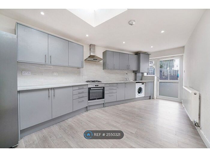 3 Bedroom Terraced House To Rent In Old Town, Croydon, CR0