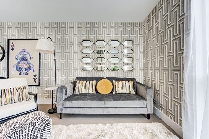 1 Bedroom Flat For Sale In Bookbinder Point, Acton, W3