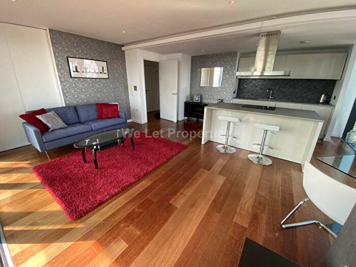 2 Bedroom Apartment To Rent In Beetham Tower, Deansgate, M3