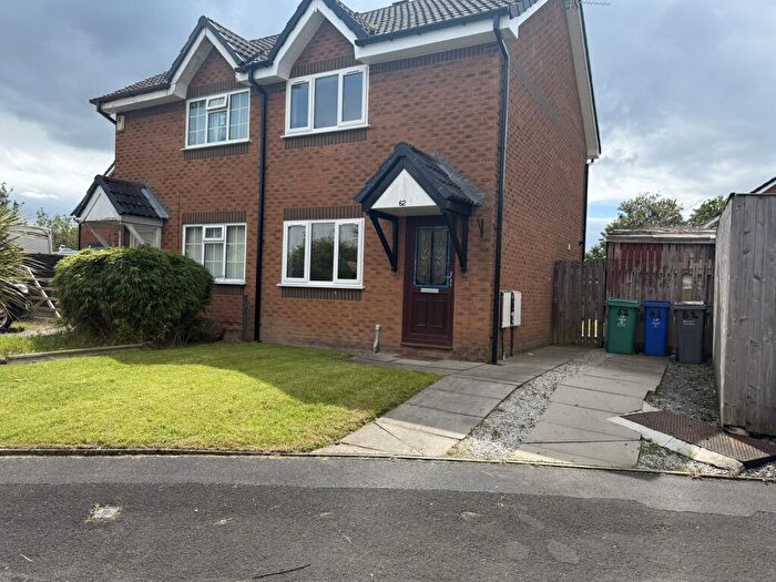 2 Bedroom House To Rent In Aldermoor Close, Openshaw, Manchester, M11