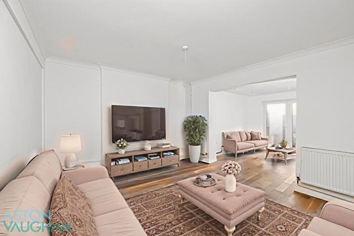 4 Bedroom End Of Terrace House To Rent In Arundel Street, Brighton, BN2