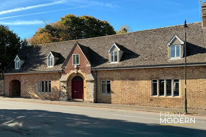5 Bedroom Semi-Detached House For Sale In Abbey Place, Thorney, PE6