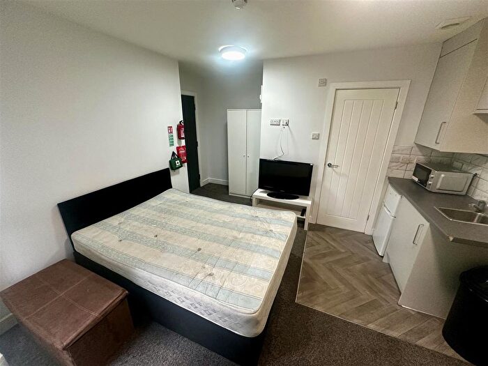 1 Bedroom Flat To Rent In Walsgrave Road, Ballhill, Coventry, CV2