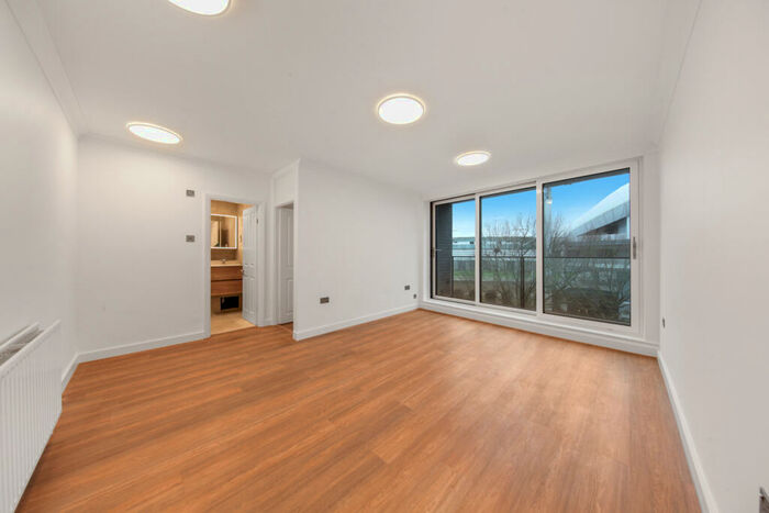 1 Bedroom Flat To Rent In Lords View, St. Johns Wood Road, NW8