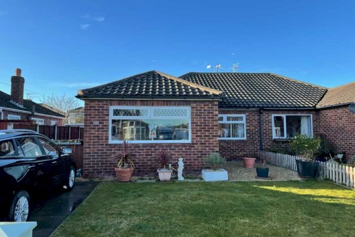 2 Bedroom Semi-Detached Bungalow To Rent In Lingfield Drive, Crewe, CW1