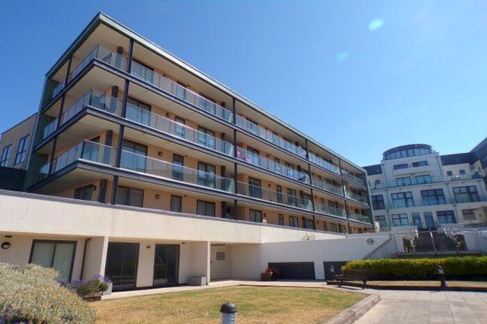 2 Bedroom Flat To Rent In Suez Way, Brighton, BN2