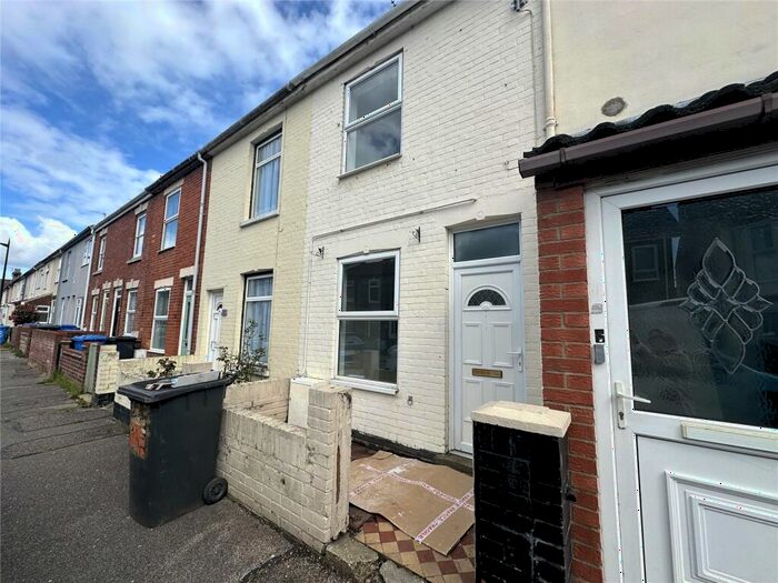 3 Bedroom Terraced House To Rent In Cambridge Road, Lowestoft, Suffolk, NR32
