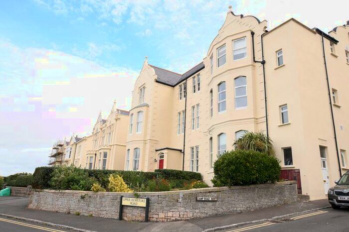 3 Bedroom Apartment To Rent In Camp Road North, Weston-Super-Mare, BS23