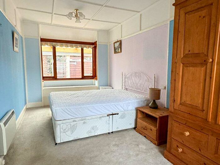 2 Bedroom Detached Bungalow For Sale In Rife Way, Felpham, PO22