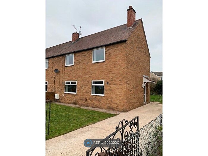 3 Bedroom Semi Detached House To Rent In Melling Avenue, Doncaster, DN5