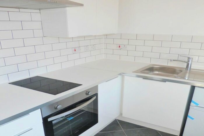 Studio To Rent In Burnley Road, London, NW10