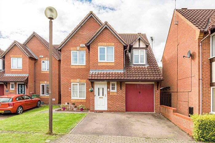 4 Bedroom Detached House For Sale In Curtis Croft, Shenley Brook End, MK5