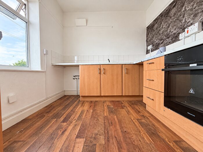 1 Bedroom Flat To Rent In Jowetts Lane, West Bromwich, B71