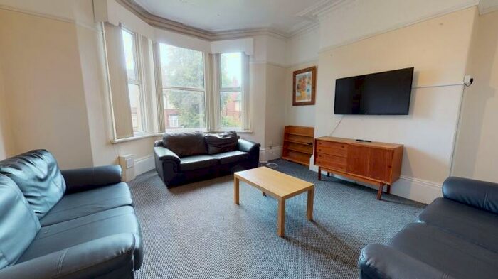 9 Bedroom Terraced House To Rent In Cardigan Road, Headingley, Leeds, LS6