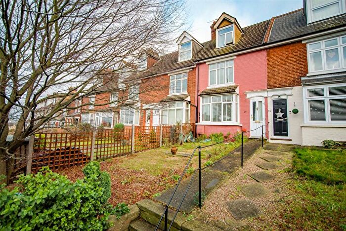 3 Bedroom Terraced House To Rent In Loose Road, Maidstone, Kent, ME15