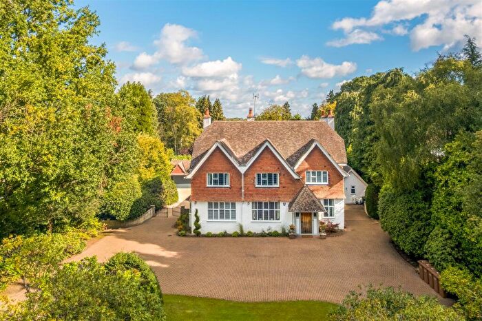 7 Bedroom Detached House For Sale In Kingswood, KT20