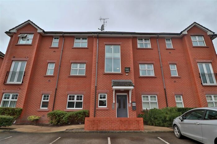 2 Bedroom Flat To Rent In Kingsway South, Latchford, Warrington, WA4