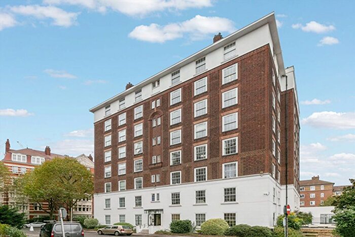 4 Bedroom Flat To Rent In Fitzjames Avenue, West Kensington, W14