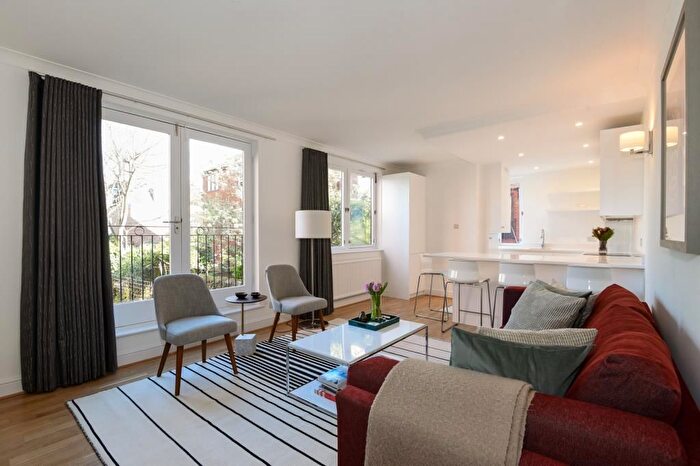 1 Bedroom Flat To Rent In Manderley, Oakwood Court, W14