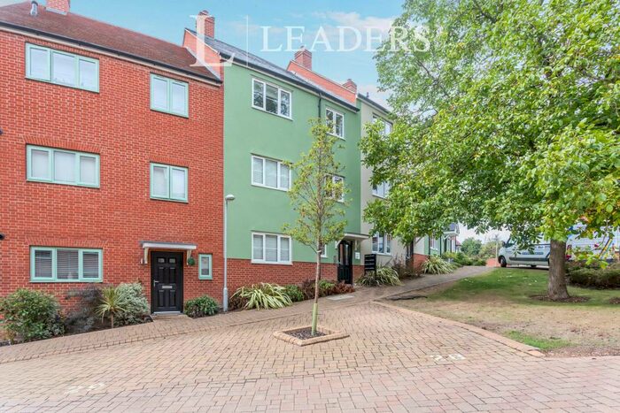 1 Bedroom Apartment To Rent In Summerhouse Hill, Buckingham, MK18