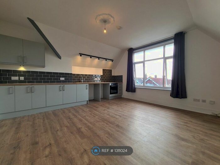 2 Bedroom Flat To Rent In Stubbington Avenue, Portsmouth PO2