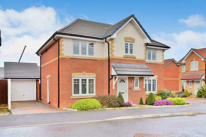 4 Bedroom Detached House To Rent In Livesley Road, Tytherington Macclesfield, Cheshire, SK10