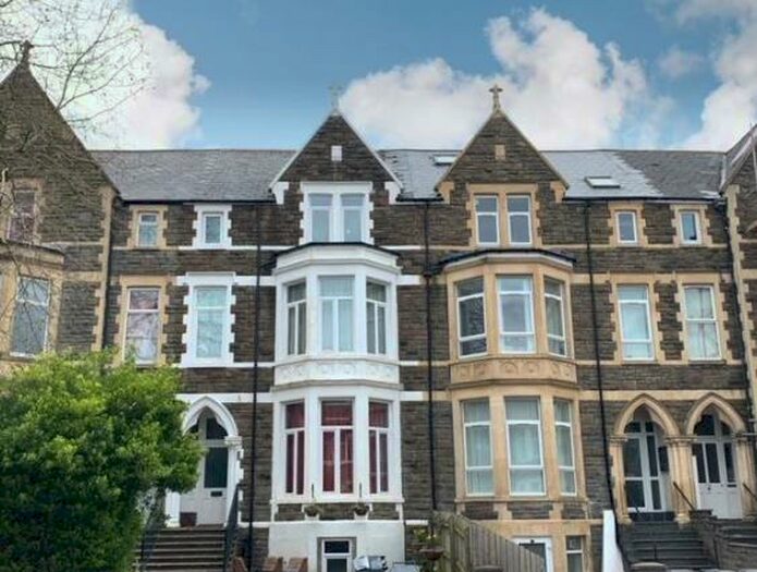 2 Bedroom Flat To Rent In Newport Road, Cardiff, CF24