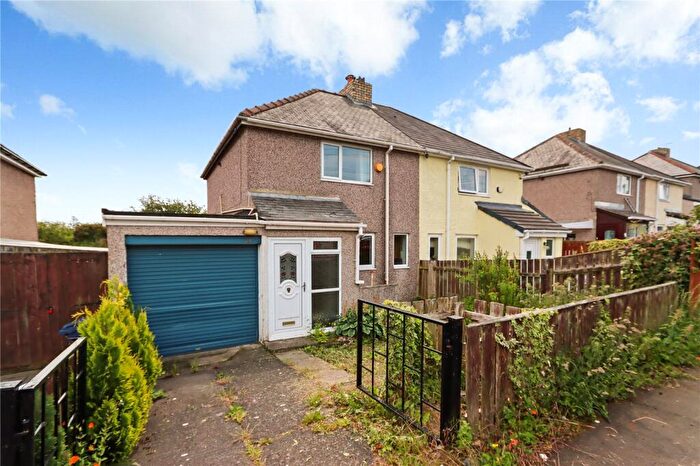 2 Bedroom Semi-Detached House For Sale In Burnhills Gardens, Greenside, Ryton, Tyne And Wear, NE40