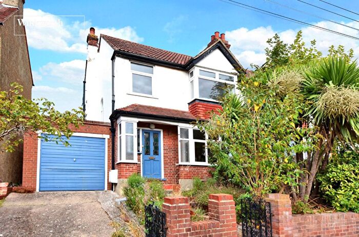 3 Bedroom Semi-Detached House For Sale In Moreton Road, Worcester Park, KT4