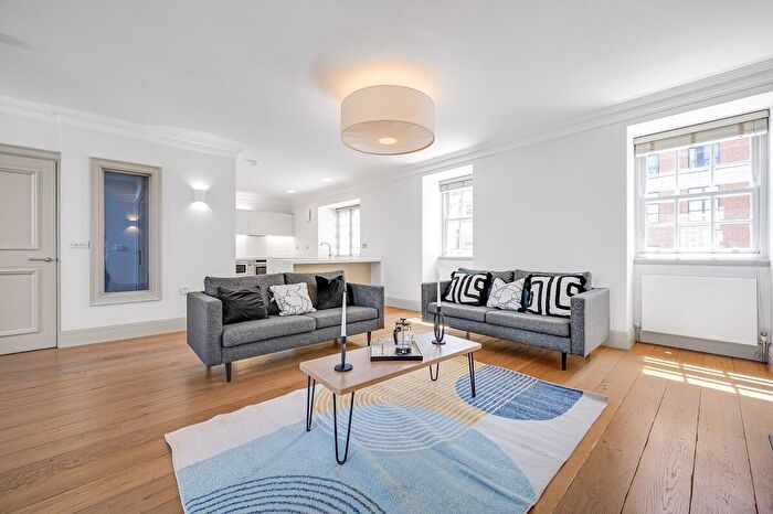 2 Bedroom Flat To Rent In Devonshire Place, London, W1G