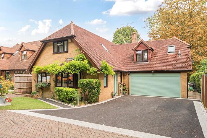 3 Bedroom Detached House For Sale In Chipstead - Coulsdon Borders, CR5